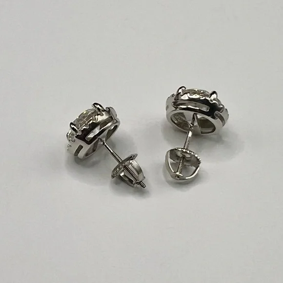 Elegant 925 Sterling Silver 4.00CT MOISSANITE screw back Stud Earrings - Picture 5 of 14